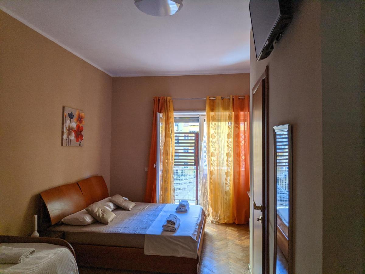 B&B Gina Trastevere Рим Екстер'єр фото