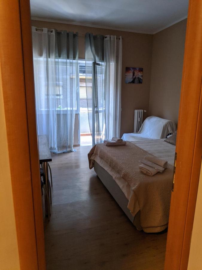 B&B Gina Trastevere Рим Екстер'єр фото