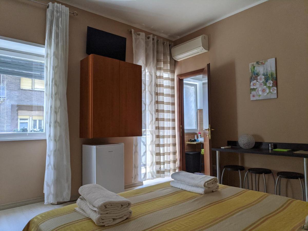 B&B Gina Trastevere Рим Екстер'єр фото